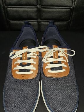 Cole Haan Navy Knit Sneakers with Tan Leather Accents Size 12